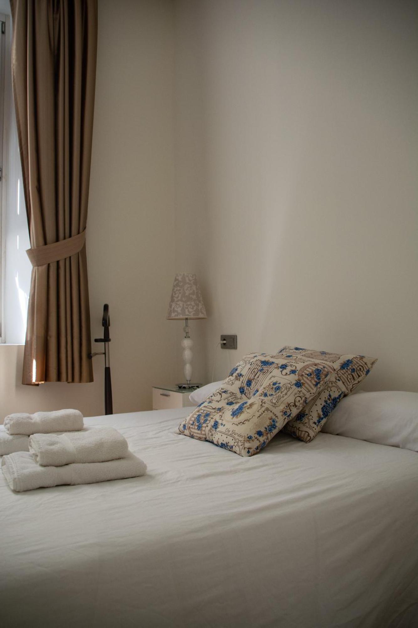 Apartamento Spinola Home Севілья Екстер'єр фото